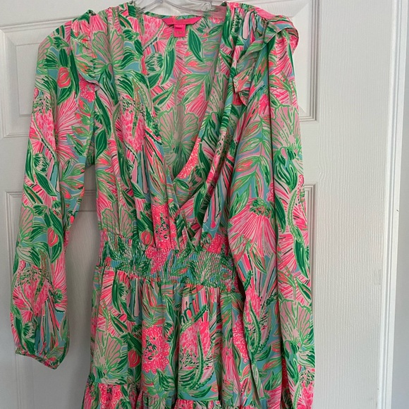 Cutest Lilly pulitzer sun dress spring collection - Picture 1 of 5